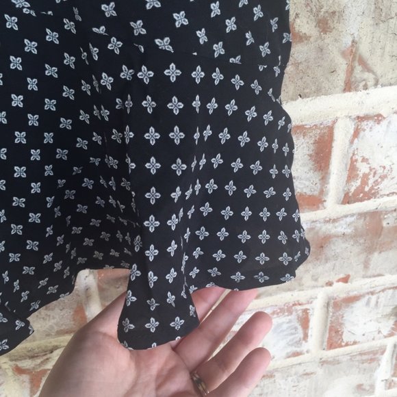 LF SEEK The Label Black Floral Ruffle Mini Skirt S - Picture 5 of 8